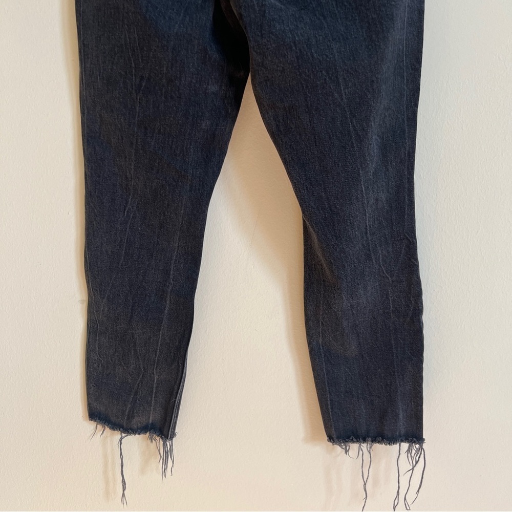 Abercrombie & Fitch Black High Rise Mom Jeans 27/4R - Picture 7 of 8